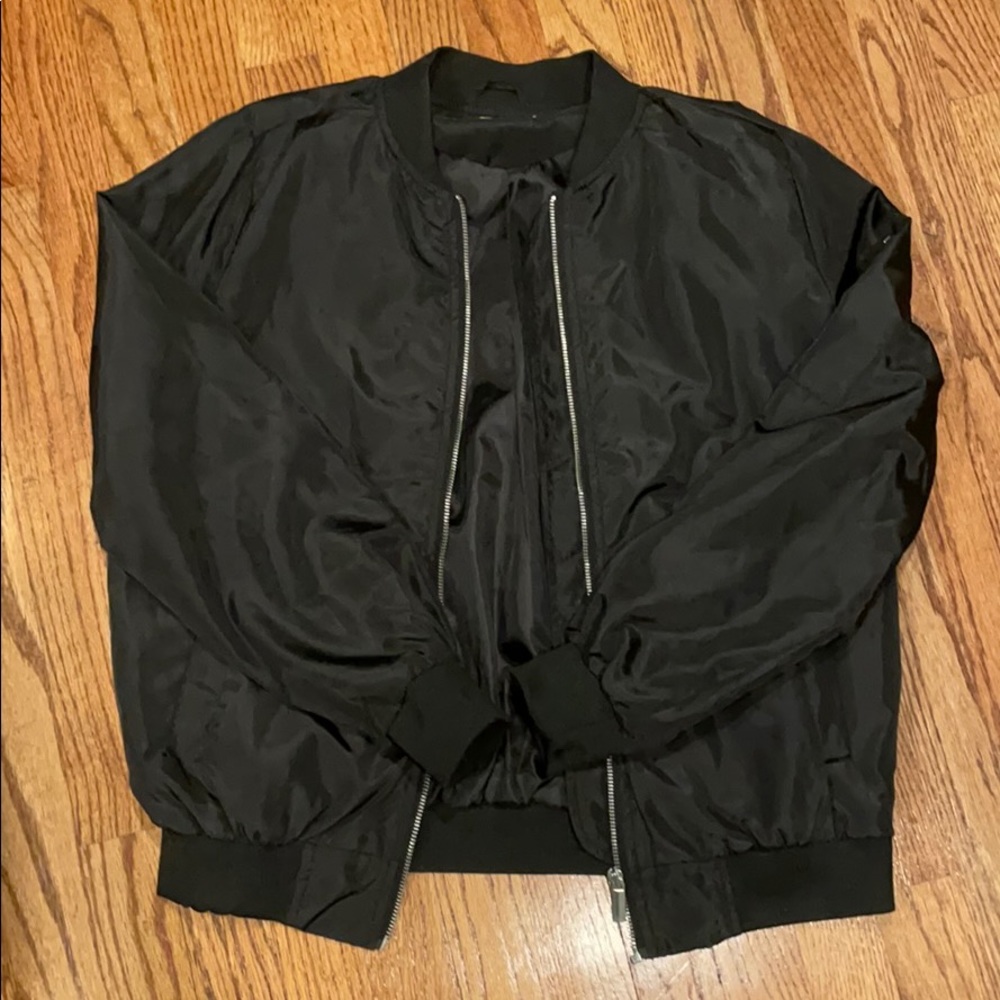 Trendy black bomber jacket